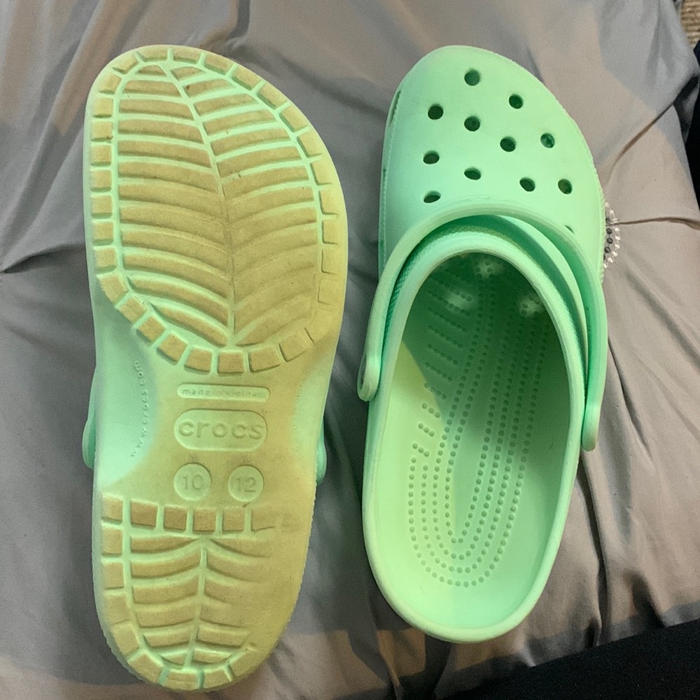 Crocs